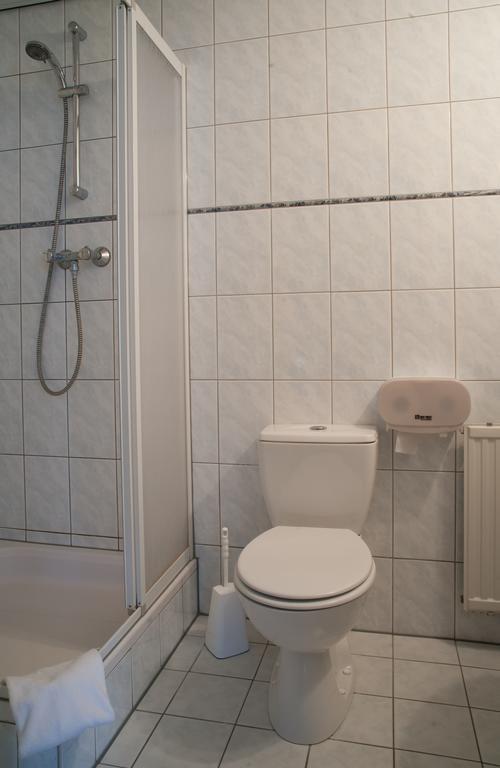 Hotel Het Gemeentehuis Uithuizen ห้อง รูปภาพ
